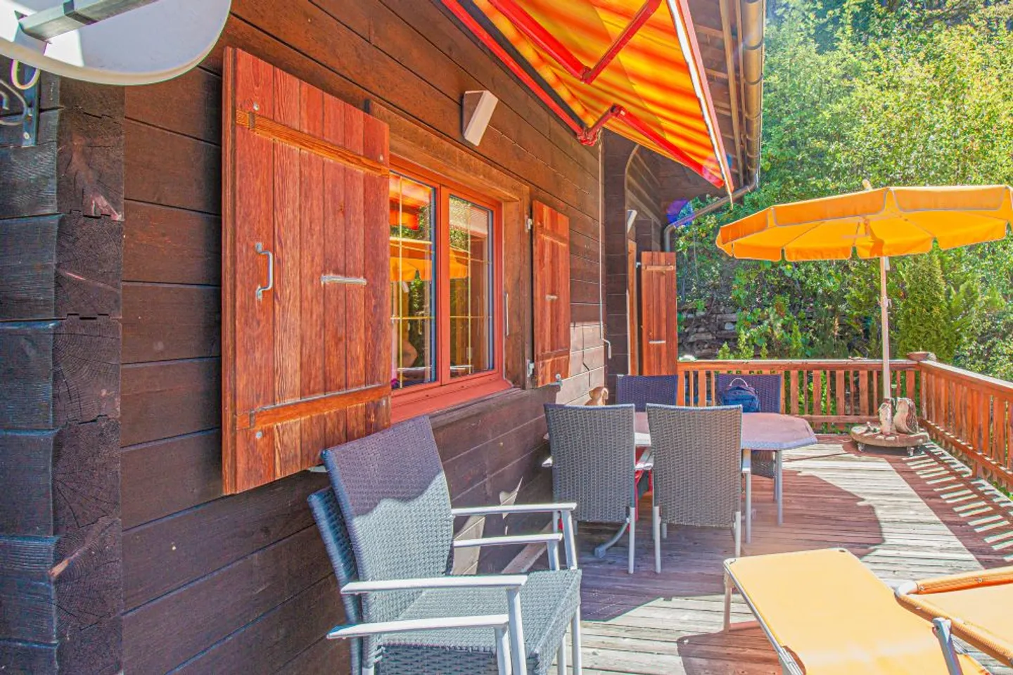 Chalet for sale - Photo 2 of 21