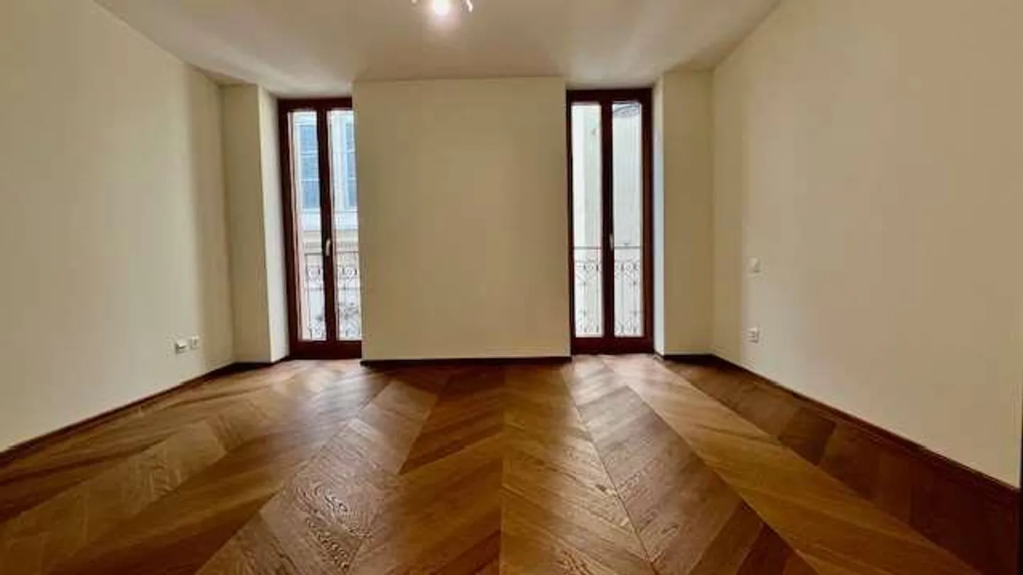 Duplex de luxe exclusif à louer au cœur de la Via Nassa - Lugano - Photo 1 sur 13