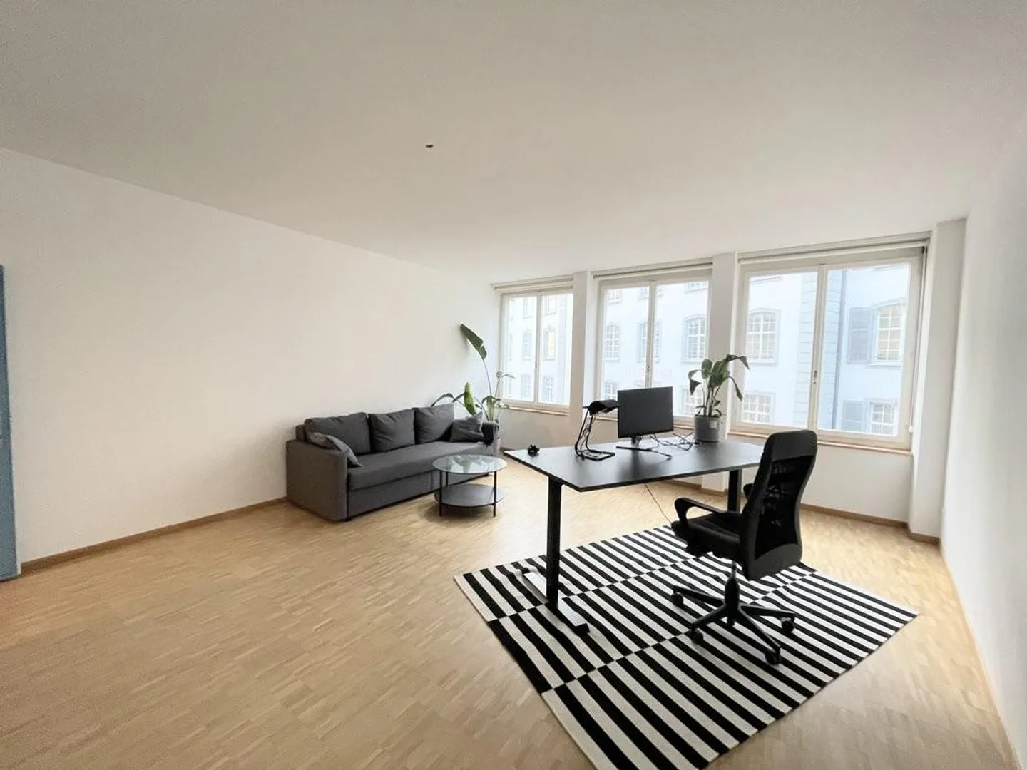 Spazio ufficio attraente nella piazza del mercato - Foto 2 di 4