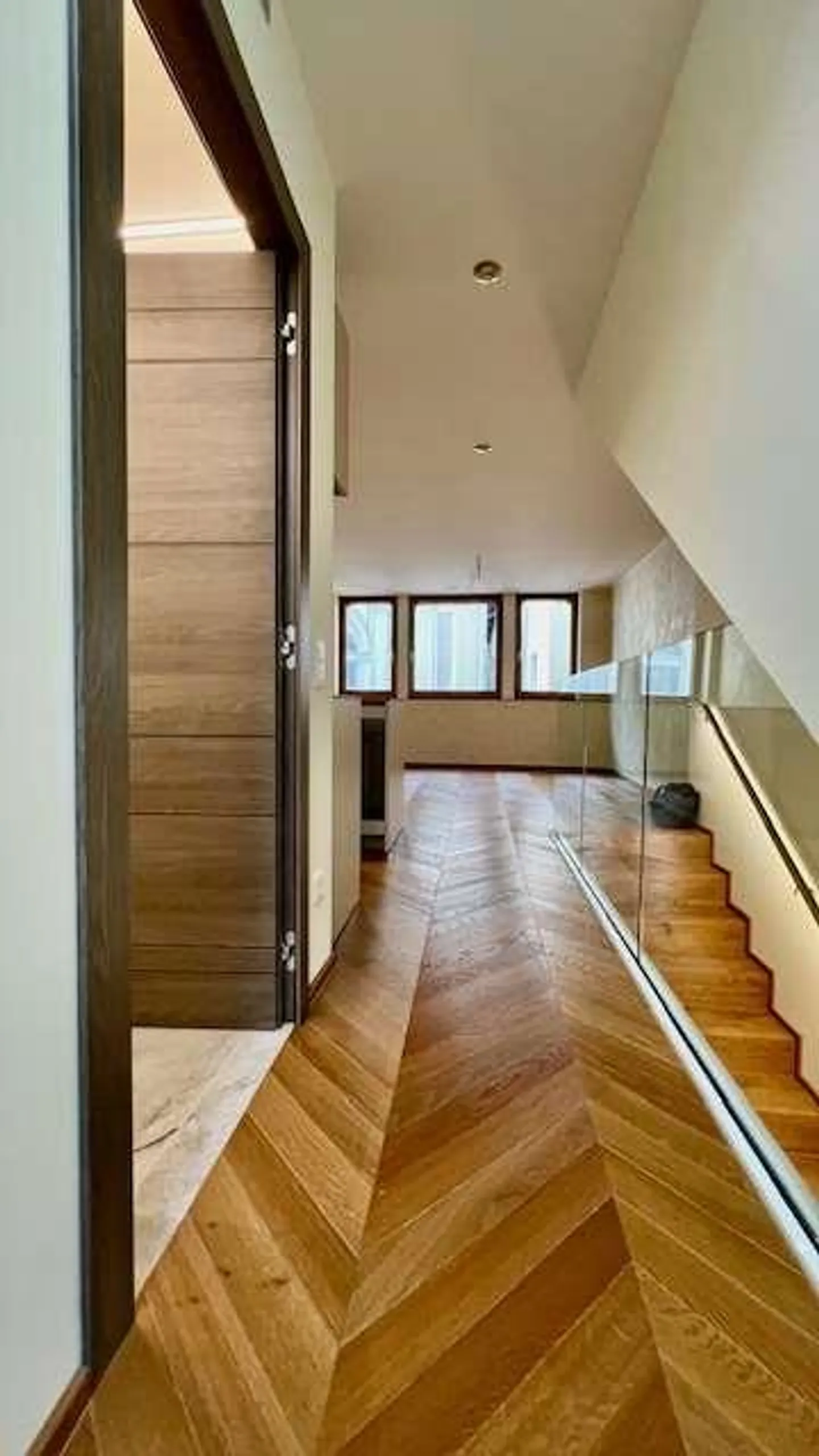 Duplex de luxe exclusif à louer au cœur de la Via Nassa - Lugano - Photo 7 sur 13