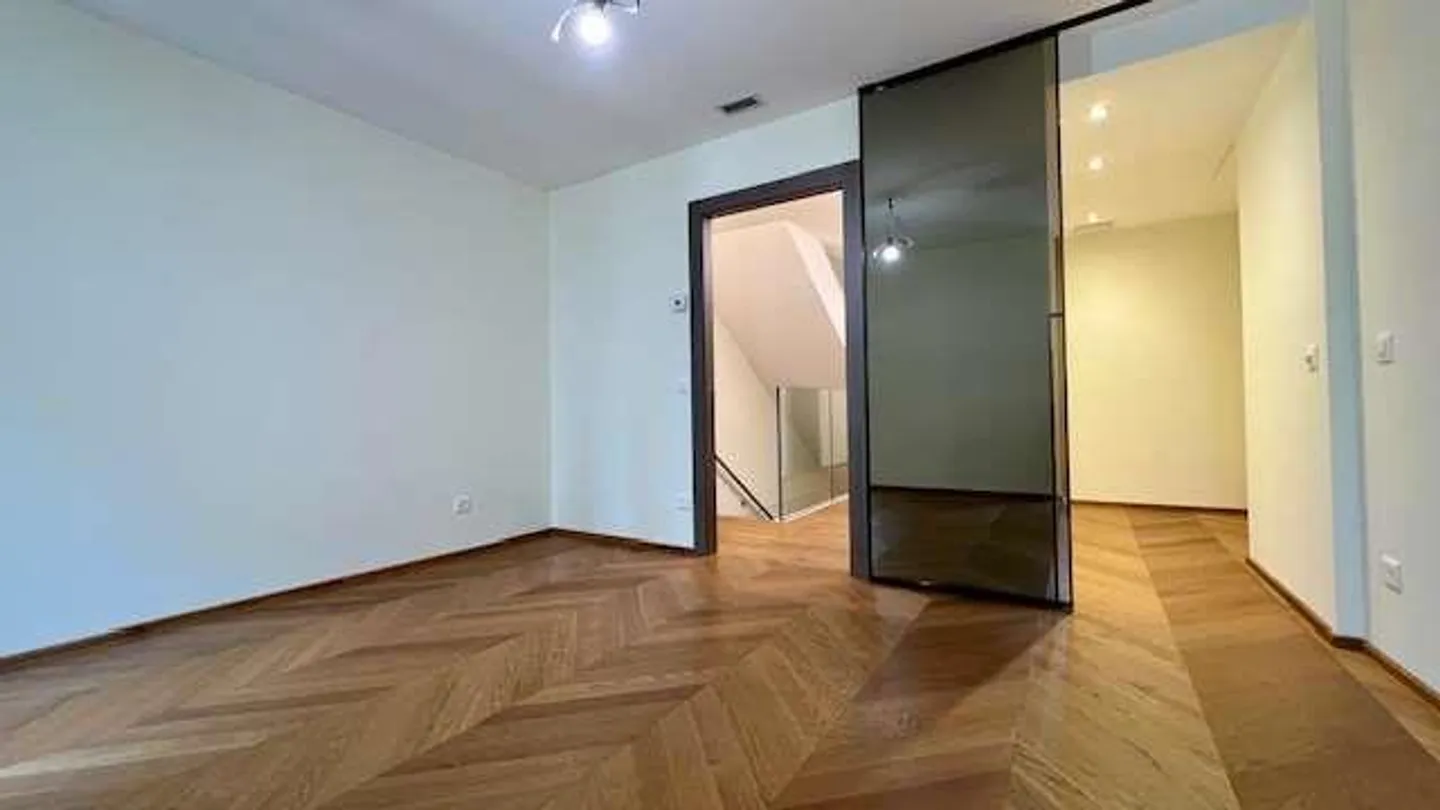 Duplex de luxe exclusif à louer au cœur de la Via Nassa - Lugano - Photo 9 sur 13