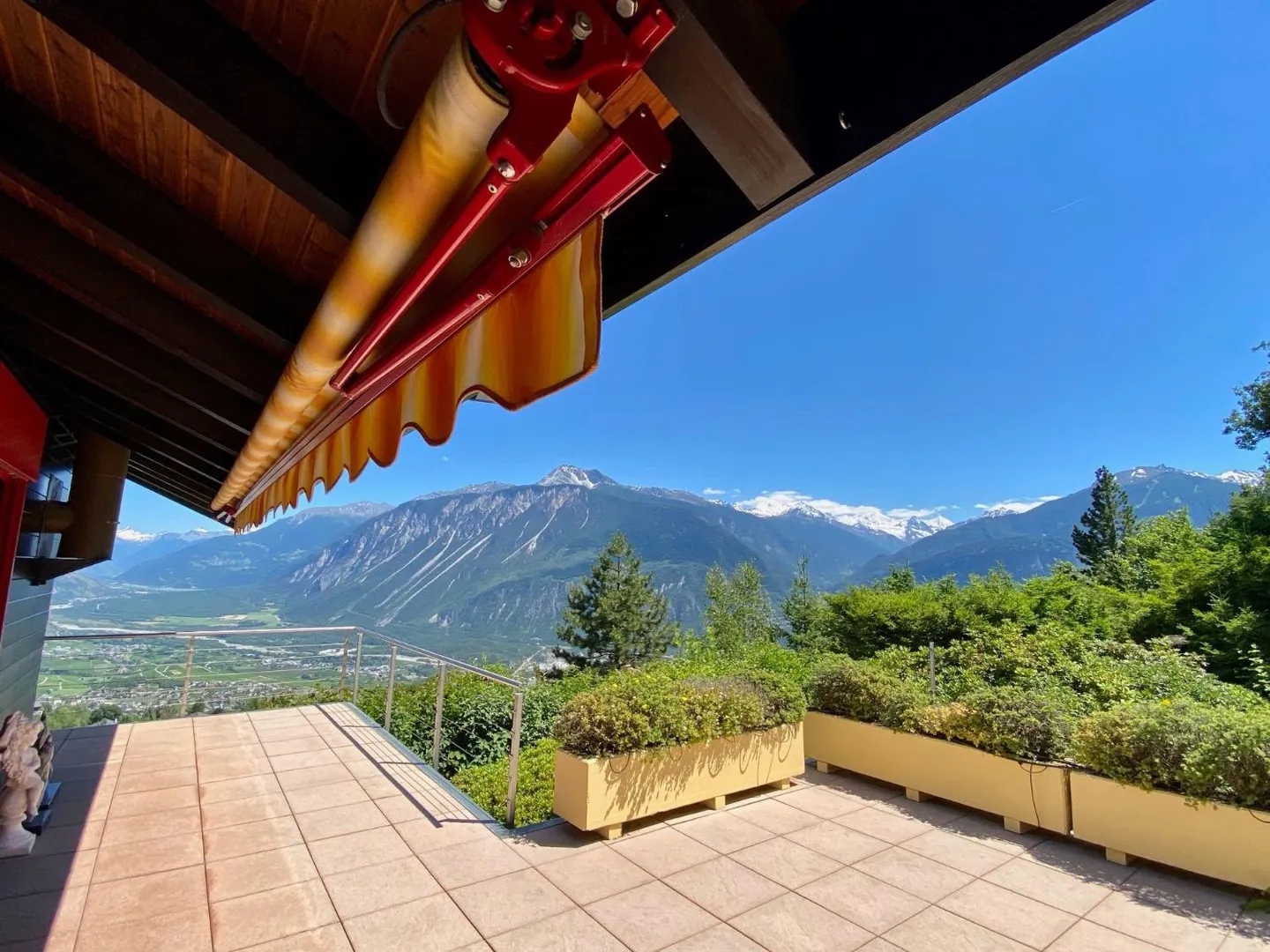 Villa Étonnante avec Vue Panoramique - Photo 3 sur 13