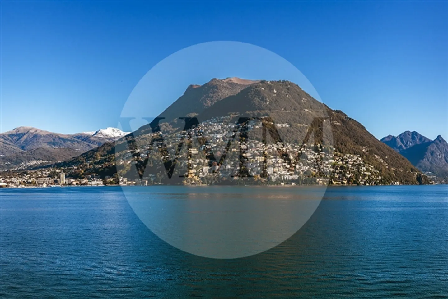 «LUXURIÖSES ANWESEN MIT HERRLICHEM SEEBLICK» - Foto 2 von 2