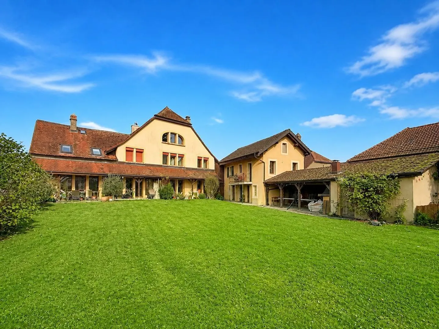 Investment Property in Yvonand - Photo 1 of 13