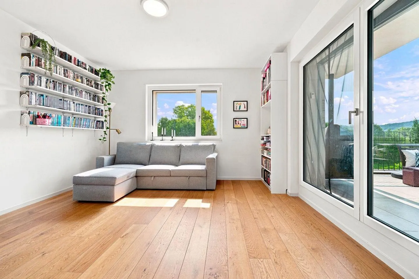 4.5-room apartment in a two-family house with garden for rent - Photo 6 of 10