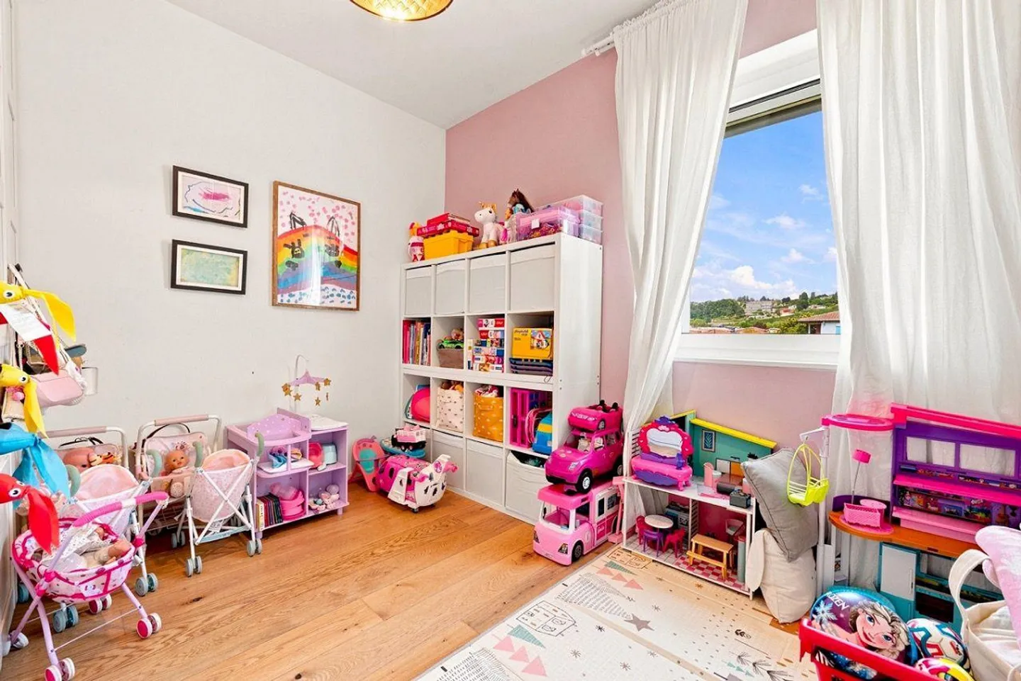 4.5-room apartment in a two-family house with garden for rent - Photo 9 of 10