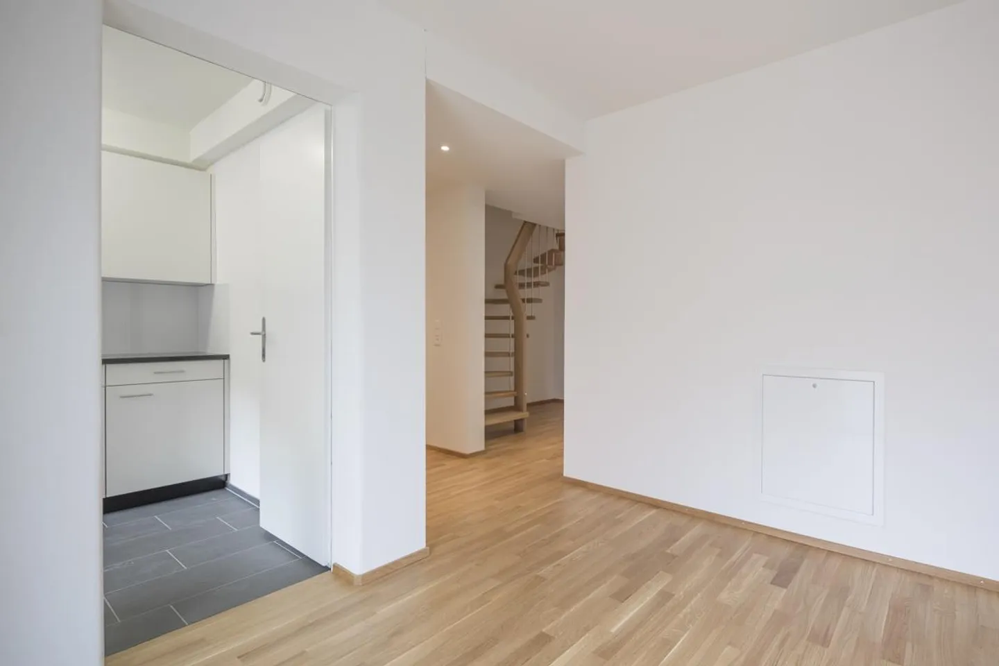 City-Close, Modern 5 1/2-Room Maisonette Apartment - Photo 8 of 13