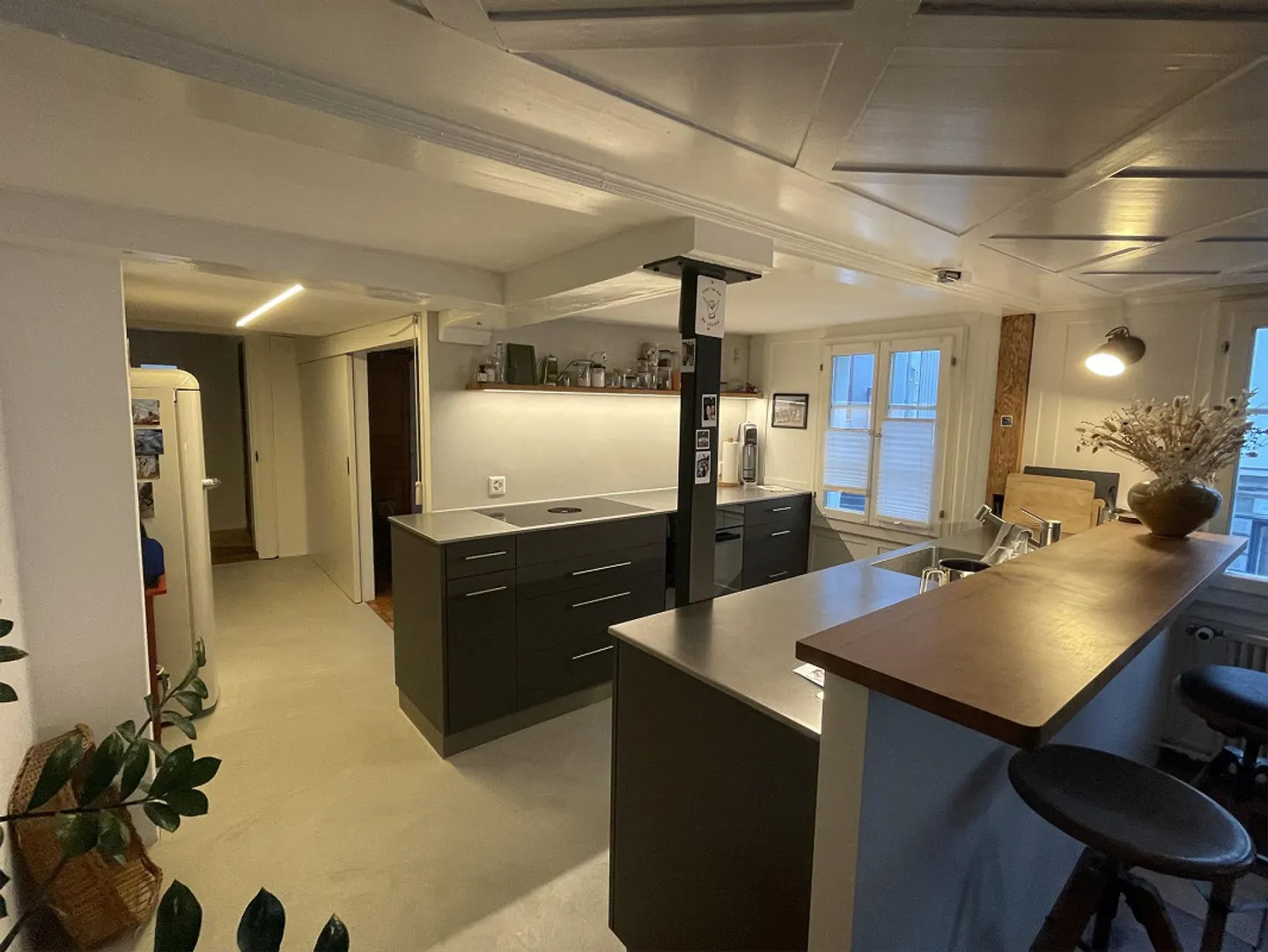 Old building apartment in the heart of Schwyz - Photo 2 of 11