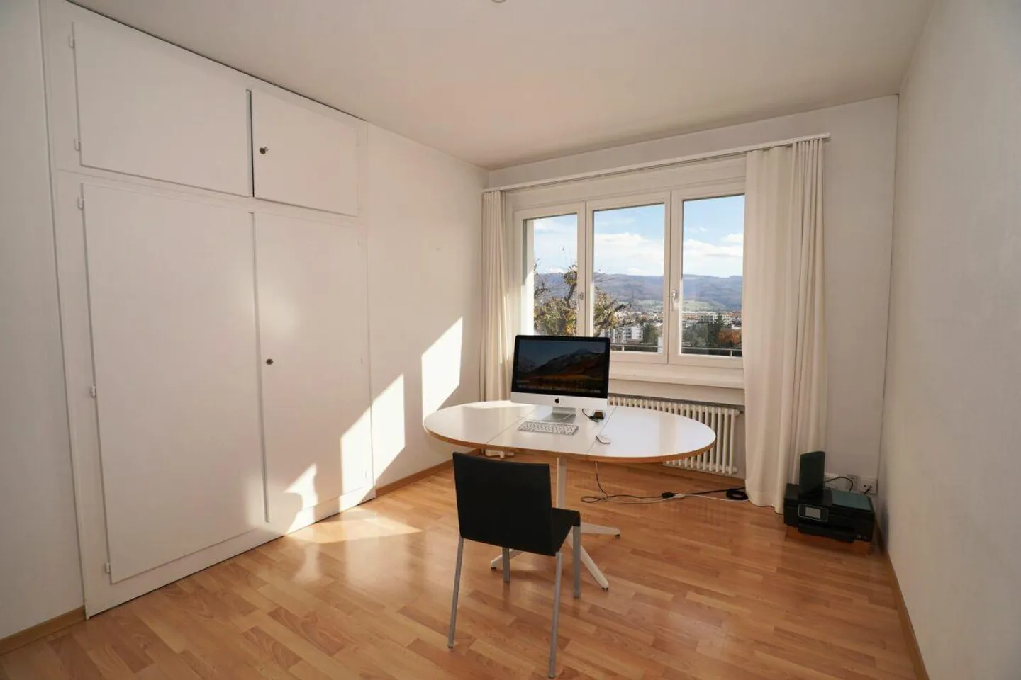 Casa unifamiliare indipendente in una posizione meravigliosa a Reinach - Foto 9 di 14