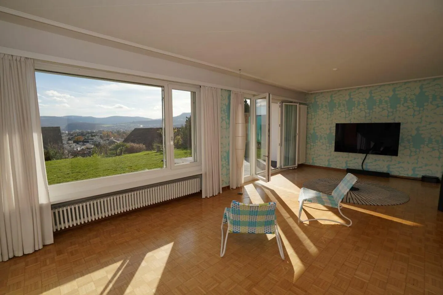 Casa unifamiliare indipendente in una posizione meravigliosa a Reinach - Foto 4 di 14