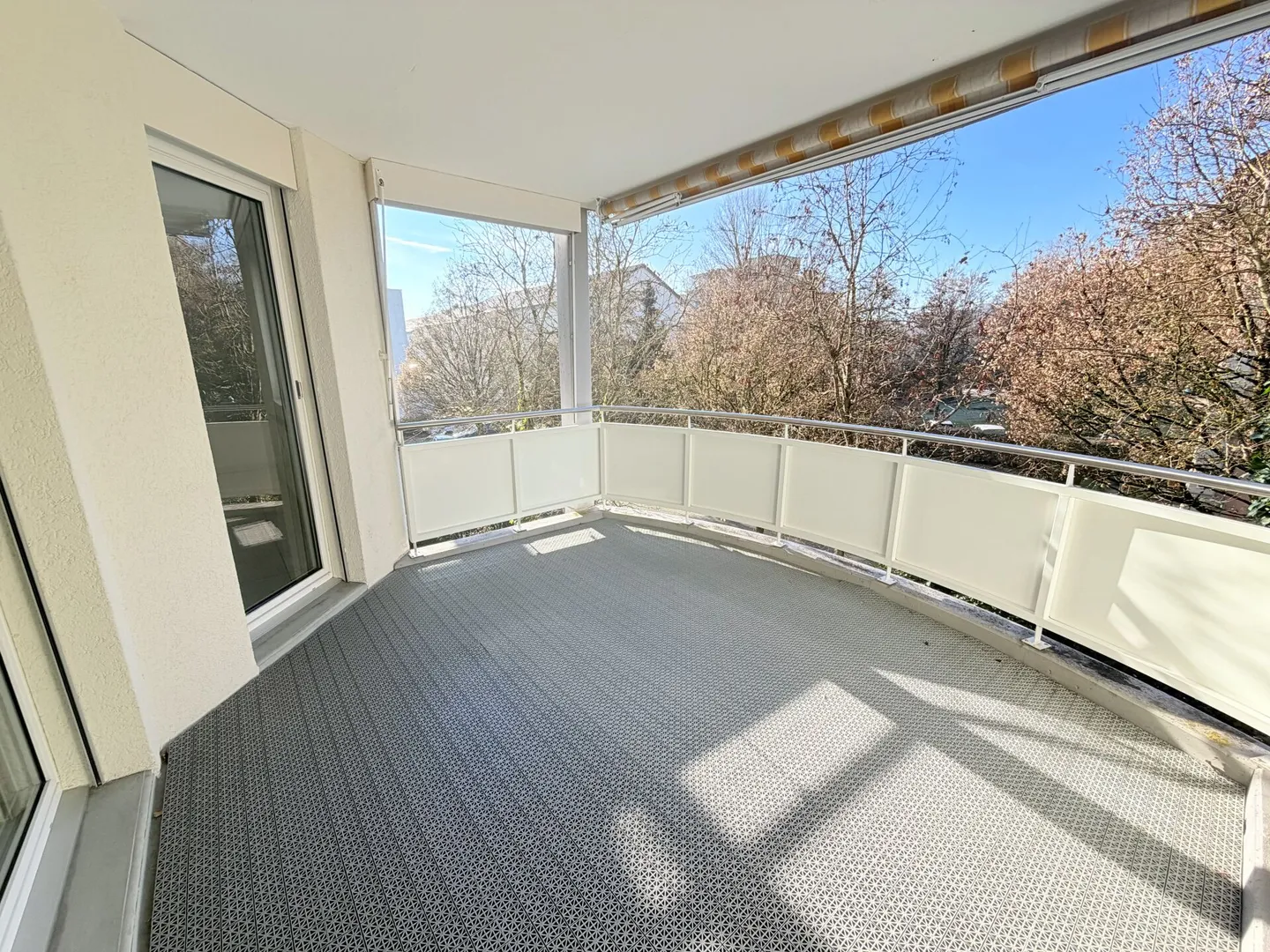 Appartamento 3,5 locali con balcone, giardino e infrastruttura ottimale - Foto 6 di 9