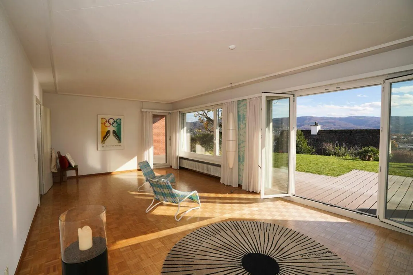 Casa unifamiliare indipendente in una posizione meravigliosa a Reinach - Foto 5 di 14