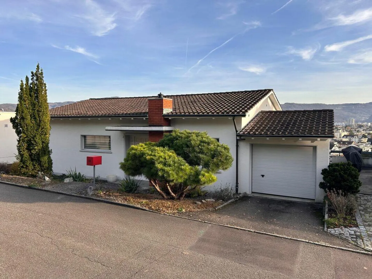 Casa unifamiliare indipendente in una posizione meravigliosa a Reinach - Foto 14 di 14