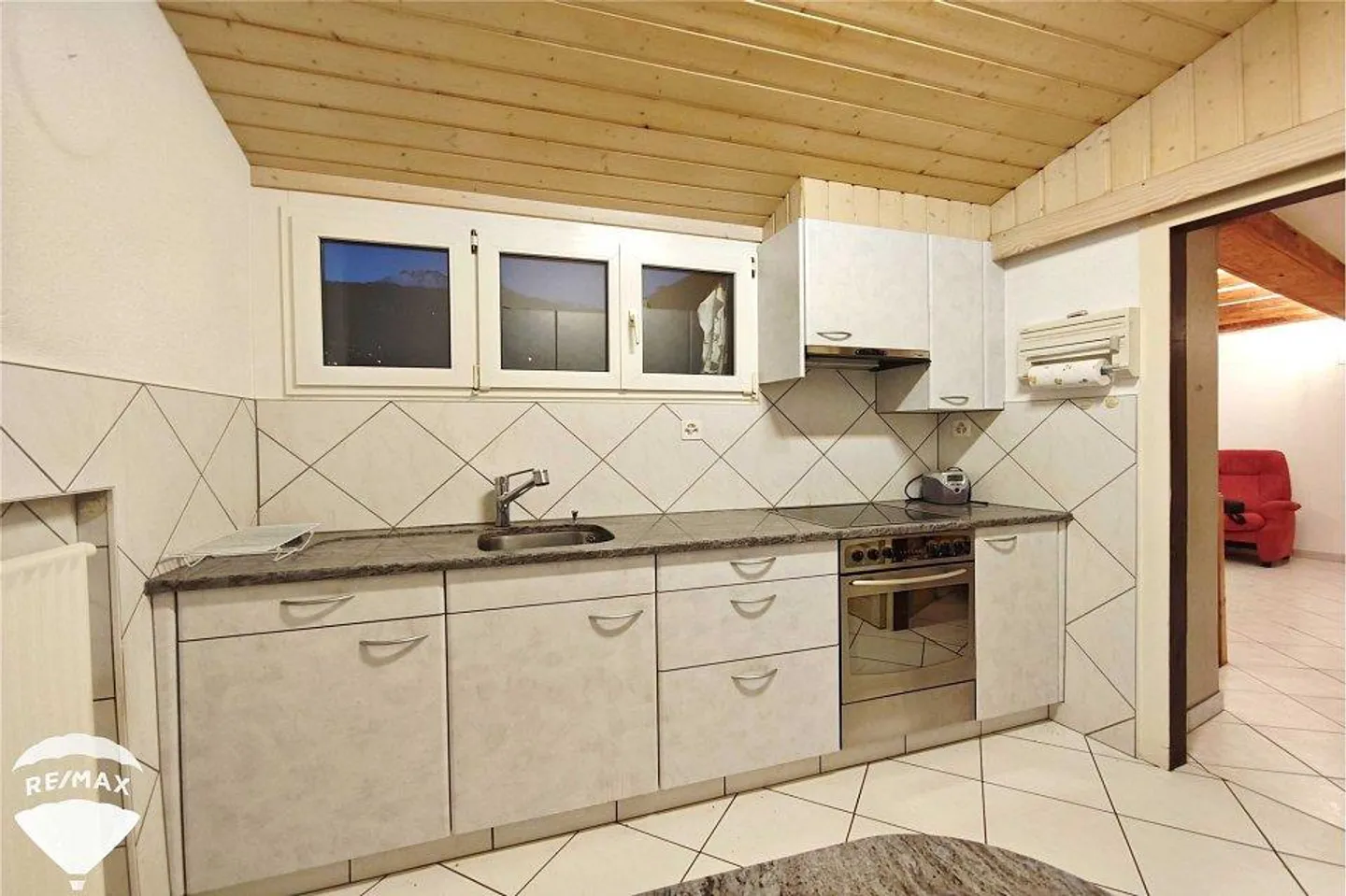 Einfamilienhaus mit 5 Zimmern - Foto 5 von 13