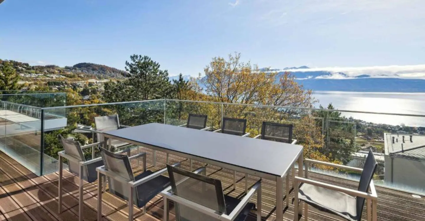 Exceptional penthouse with breathtaking panoramic view - Photo 4 of 13