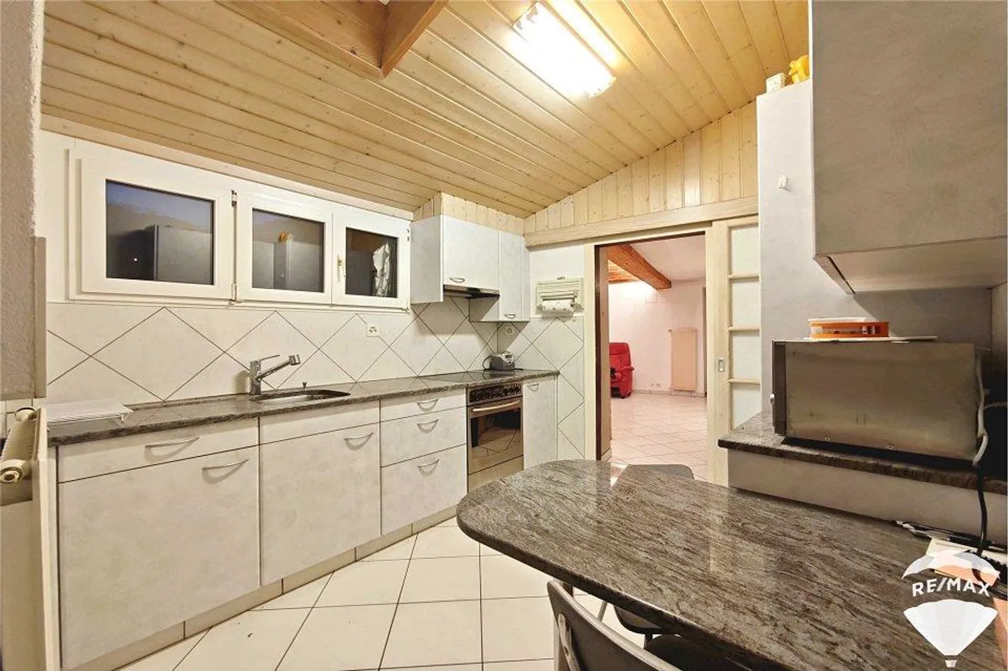 Einfamilienhaus mit 5 Zimmern - Foto 6 von 13