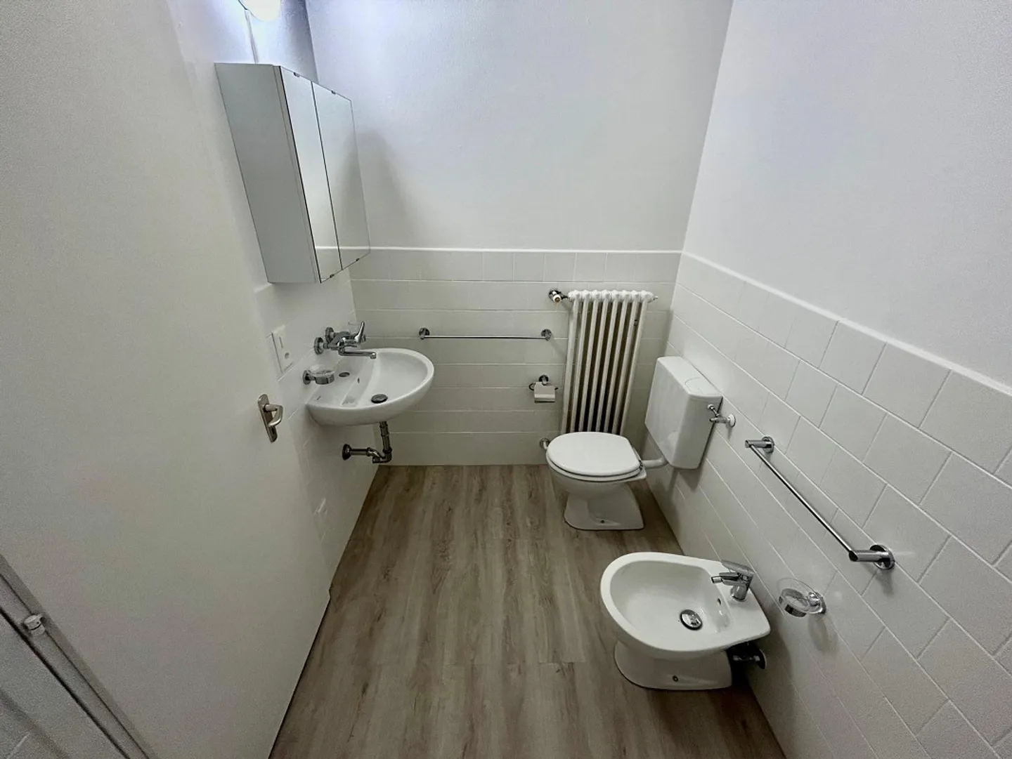 Suche einen Nachmieter für eine moderne 2,5-Zimmer-Wohnung in Chiasso - Foto 7 von 10