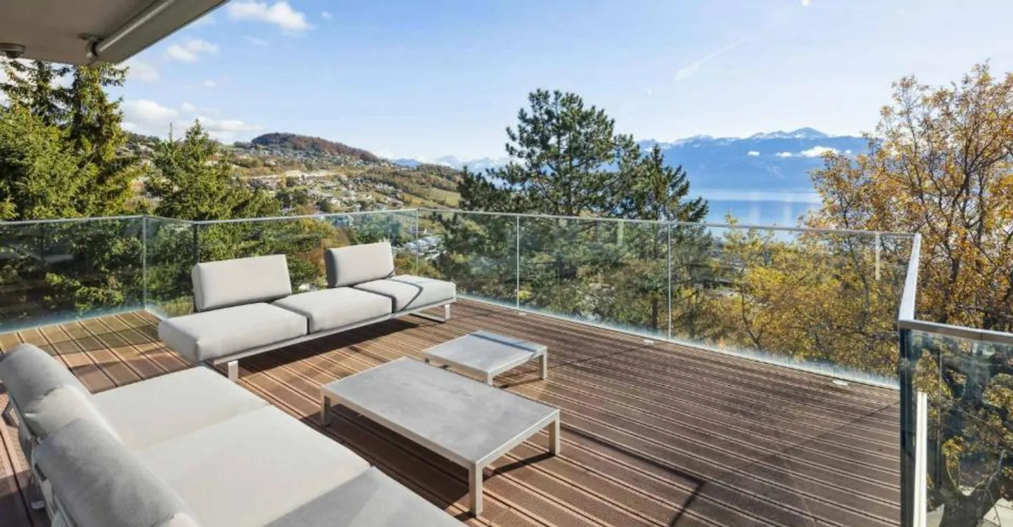 Exceptional penthouse with breathtaking panoramic view - Photo 12 of 13