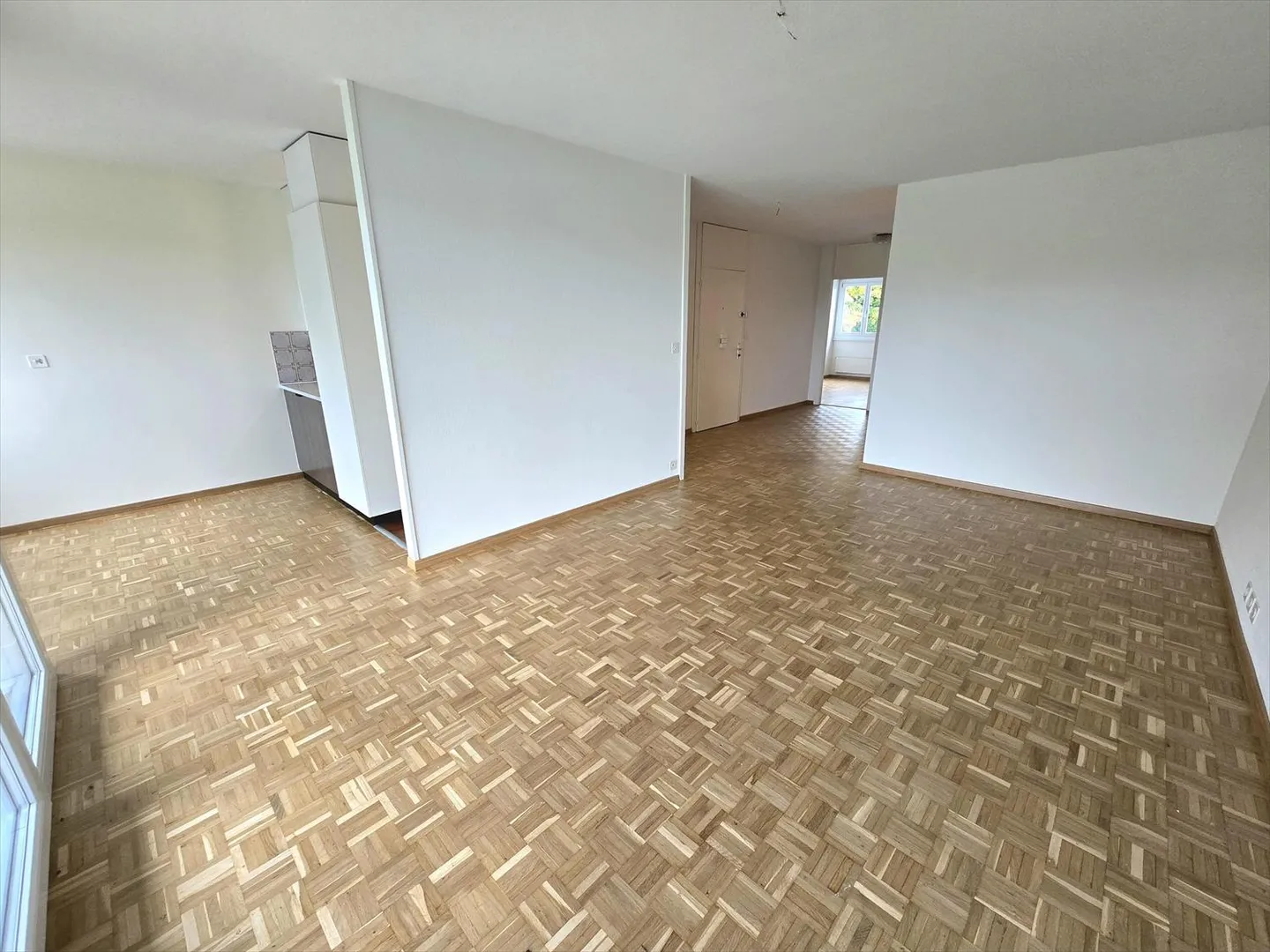 Bel appartamento di 3,5 locali in una zona tranquilla e verde a Romanel - Foto 1 di 9