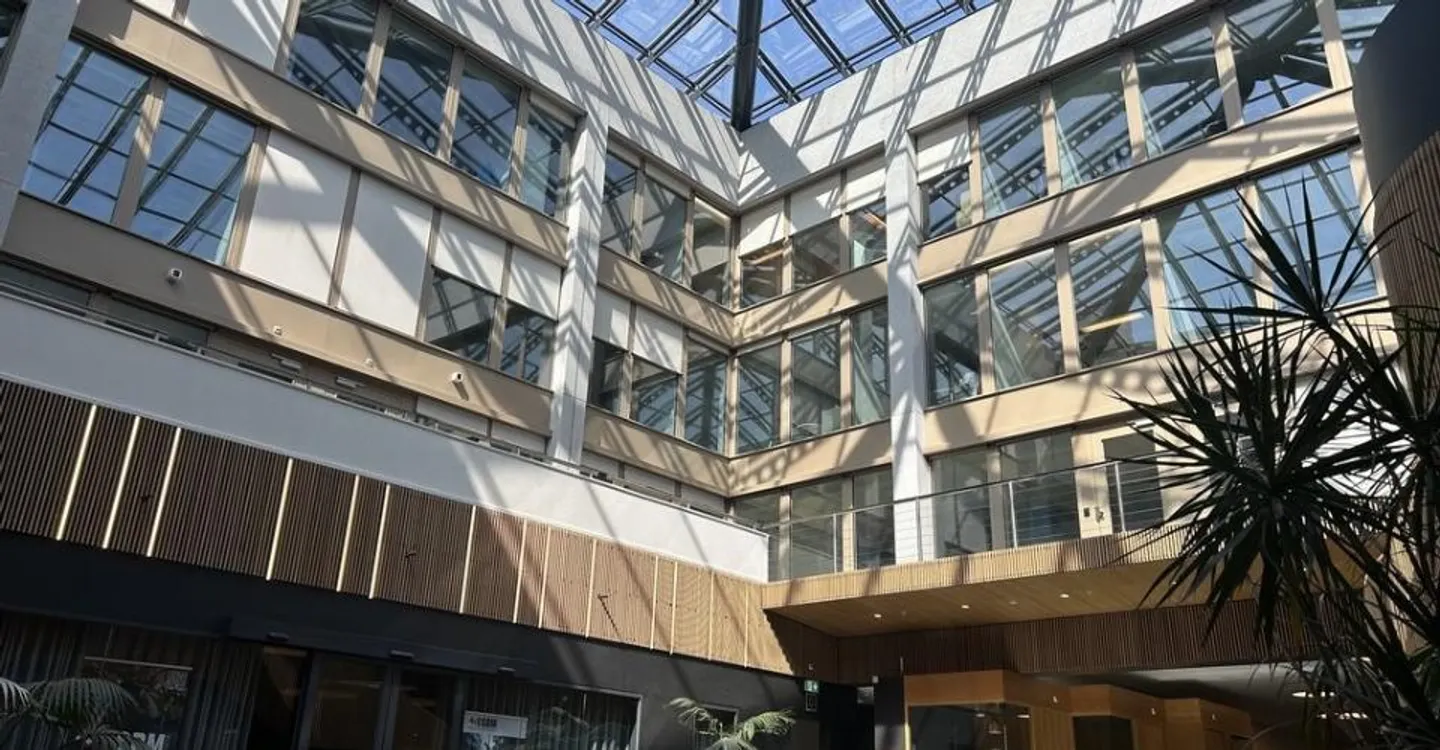Offices of 677 m2 - 3rd floor - at the Geneva Business Center in Lancy - Photo 3 of 9