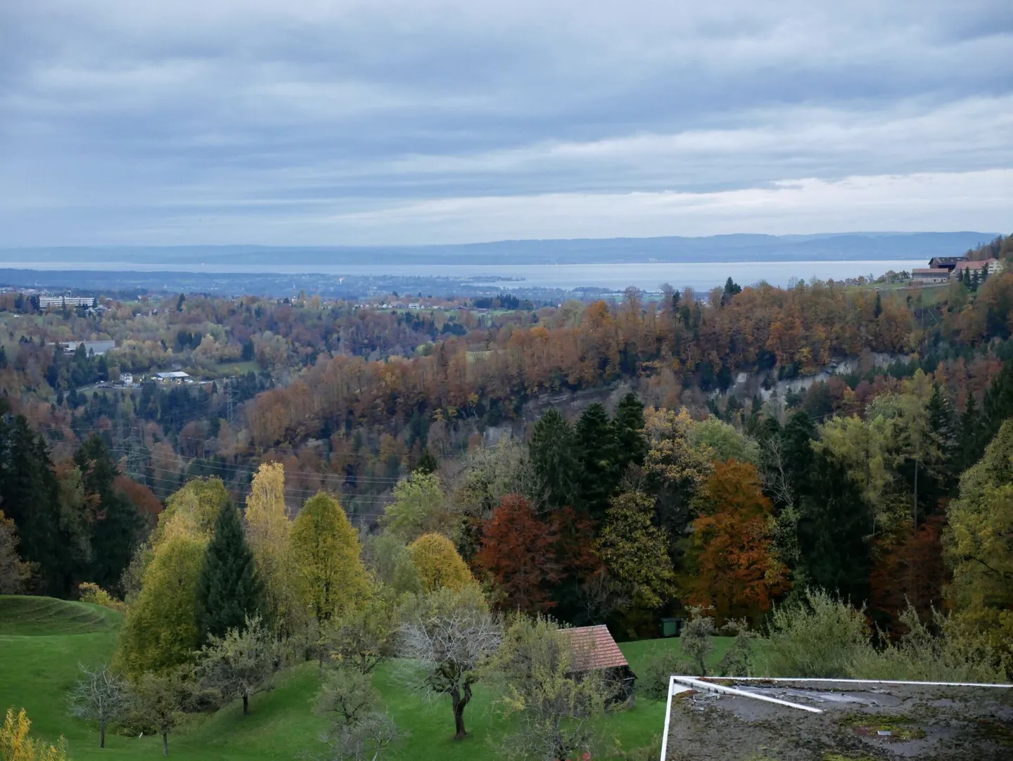 Bellissimo appartamento di 4,5 stanze con vista lago - Foto 1 di 6