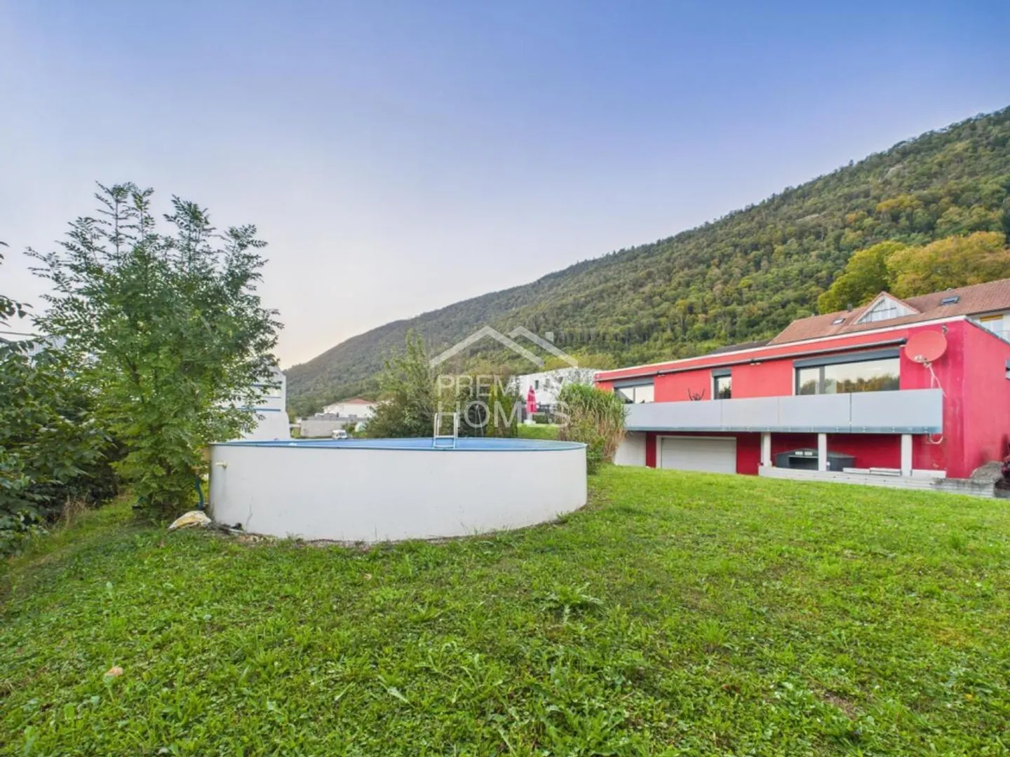 Geräumiges Familienhaus mit Garten - Foto 6 von 12