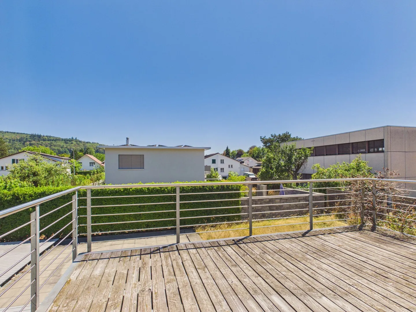 Charming Single-Family Home with Large Garden and Converted Attic - Photo 8 of 19