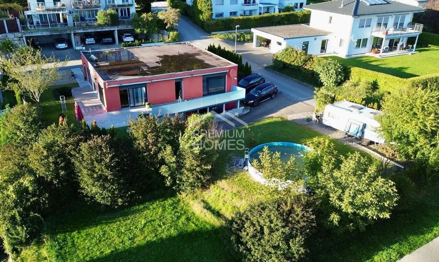 Geräumiges Familienhaus mit Garten - Foto 1 von 12