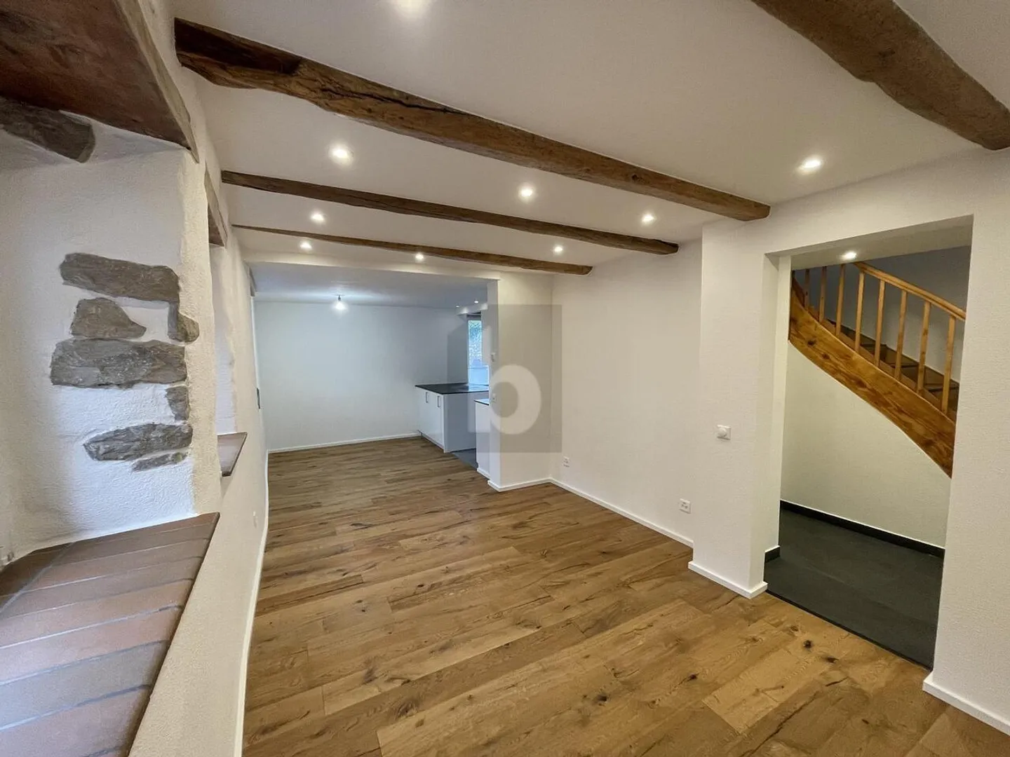 HISTORICAL CHARM MEETS MODERN COMFORT - Photo 2 of 6