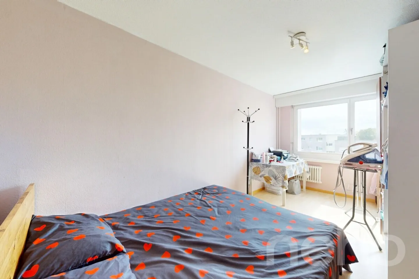 Appartement 5 pièces au calme avec balcon - Photo 8 sur 12