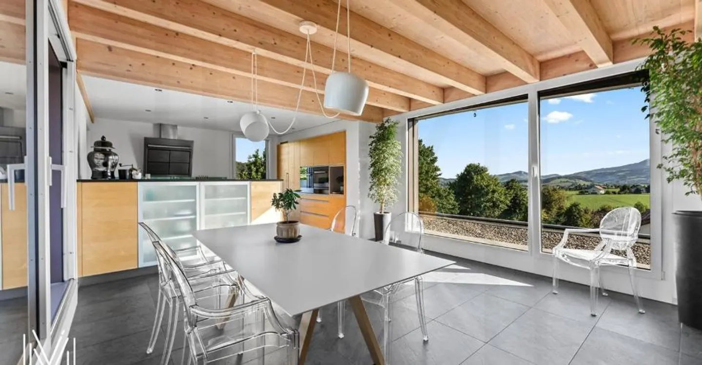 Attico eccezionale di 7,5 stanze in duplex - Tra cielo e terra? Vista panoramica a 360° nel cuore di Bulle - Foto 2 di 12