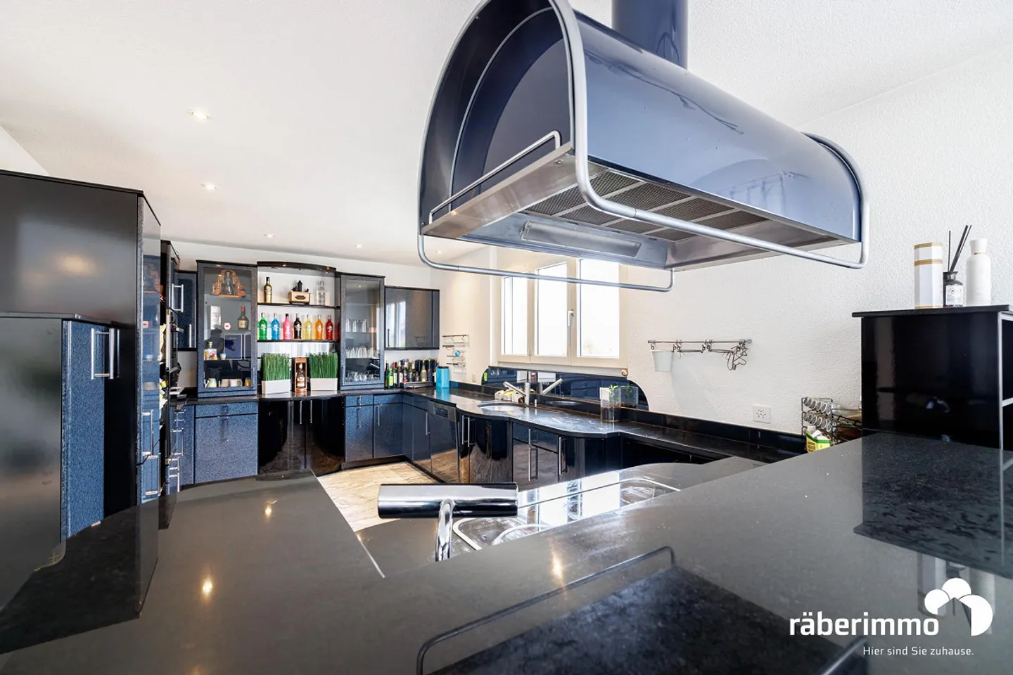 LIVING & WORKING UNDER ONE ROOF - Photo 12 of 16