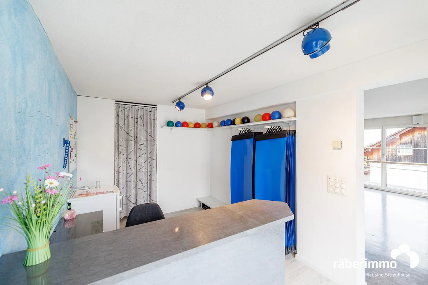 LIVING & WORKING UNDER ONE ROOF - Photo 9 of 16