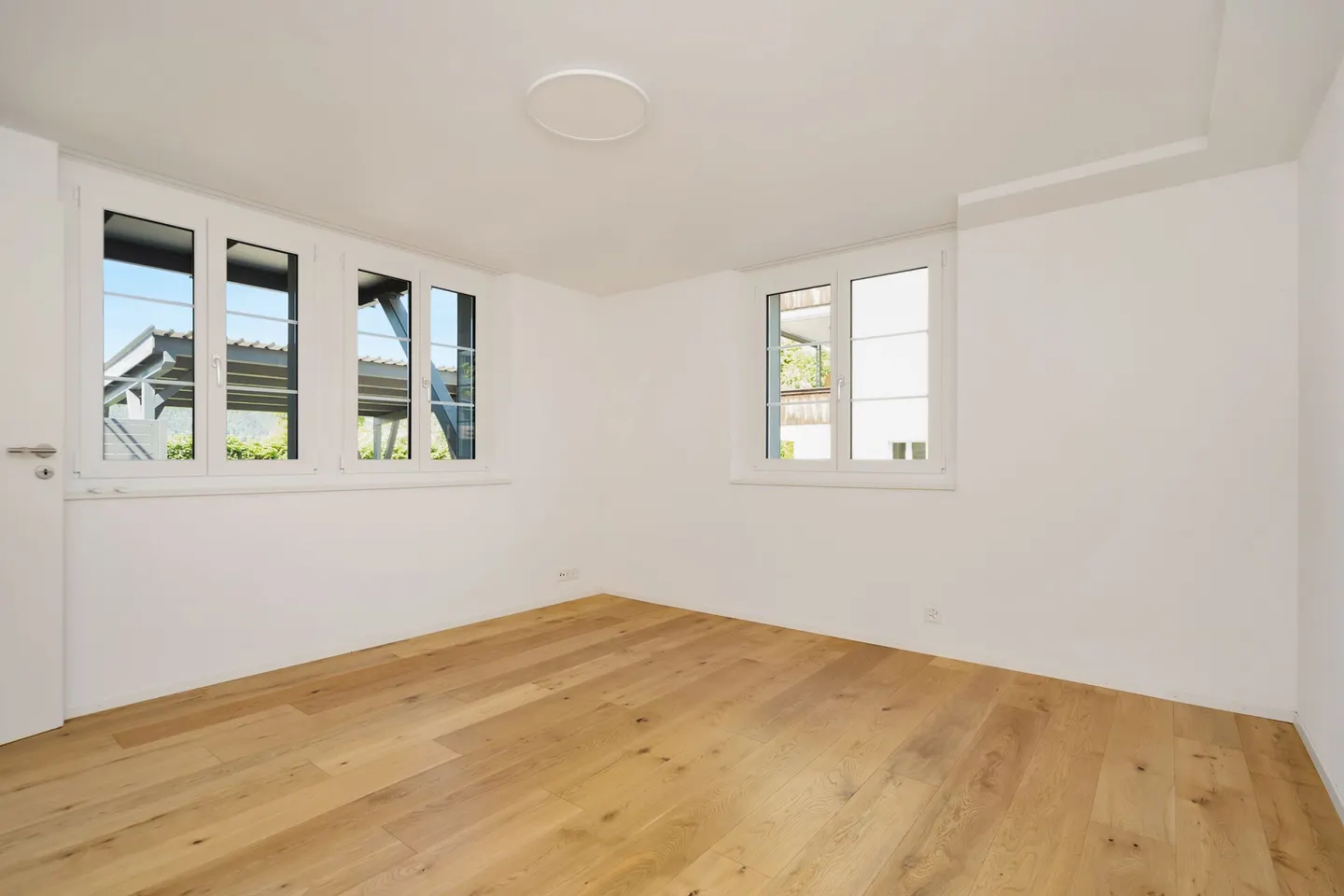Appartement 3,5 pièces avec grande terrasse et vue sur les montagnes ! - Photo 9 sur 9