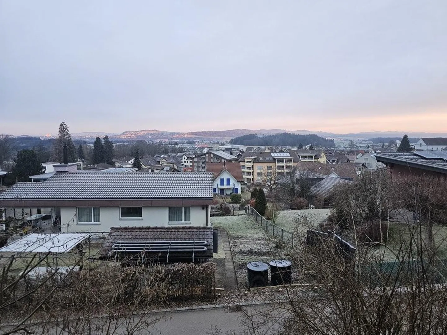 Charmantes freistehendes Haus - Foto 3 von 12