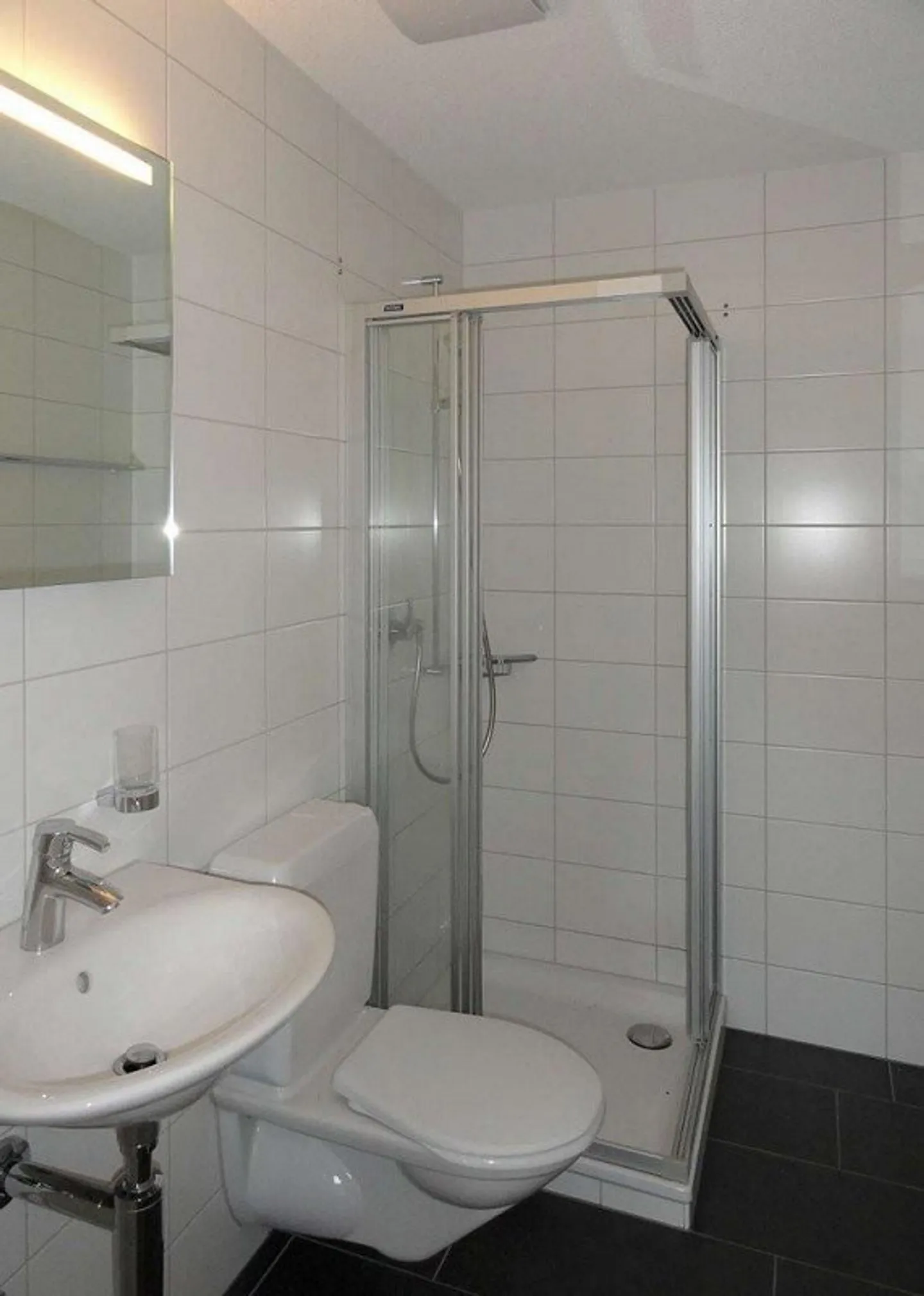 Idyllisches Wohnen in moderner Überbauung - Ideal für Familien - Foto 3 von 10