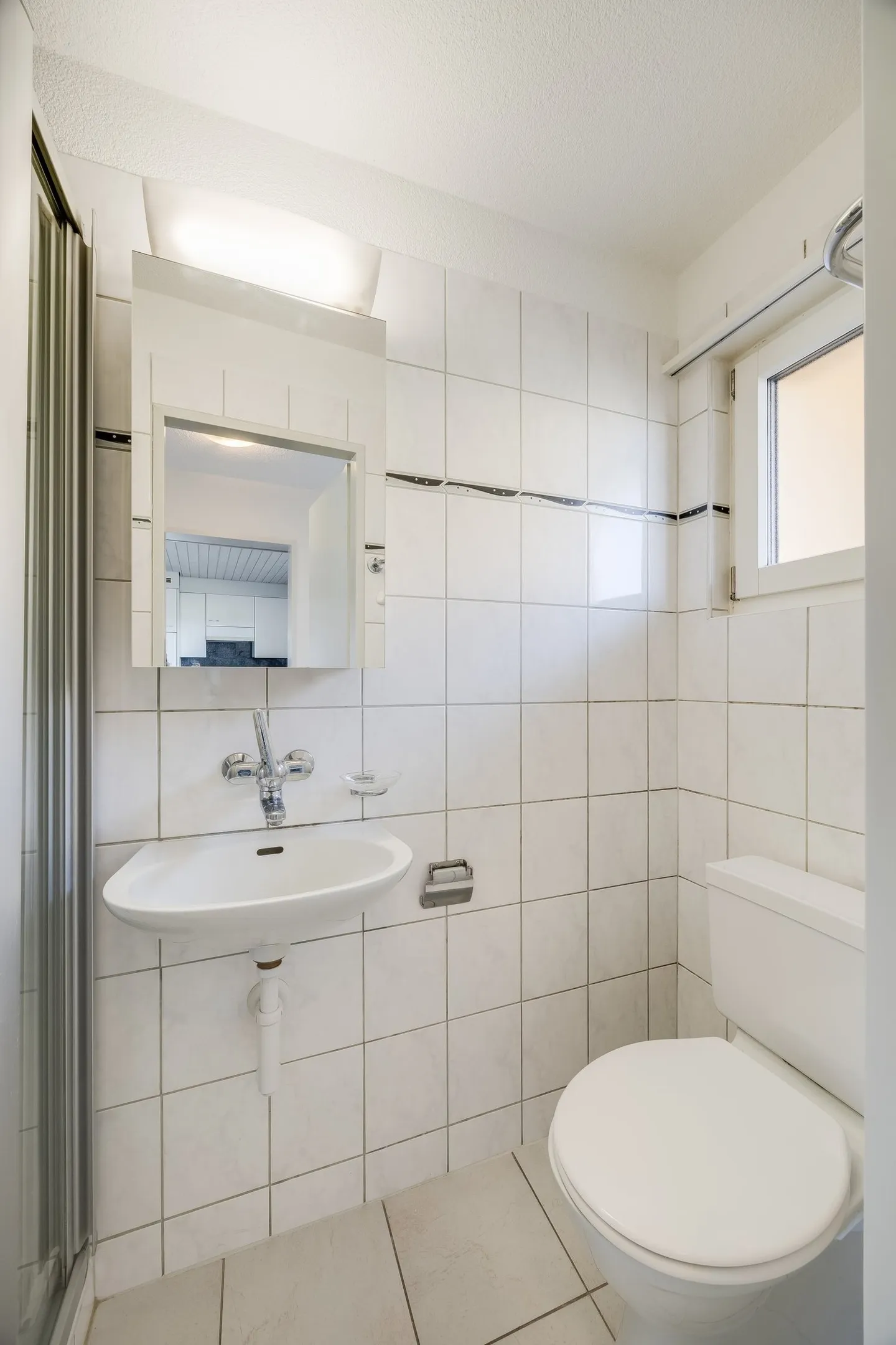 Charming Middle House, Quietly Located with Breathtaking View! - Photo 10 of 13