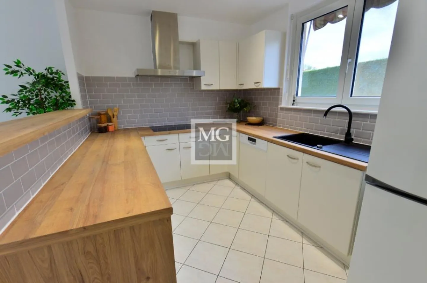 A Vernier: Da Vedere - Villa familiare ristrutturata di 7,5 stanze - Foto 6 di 9