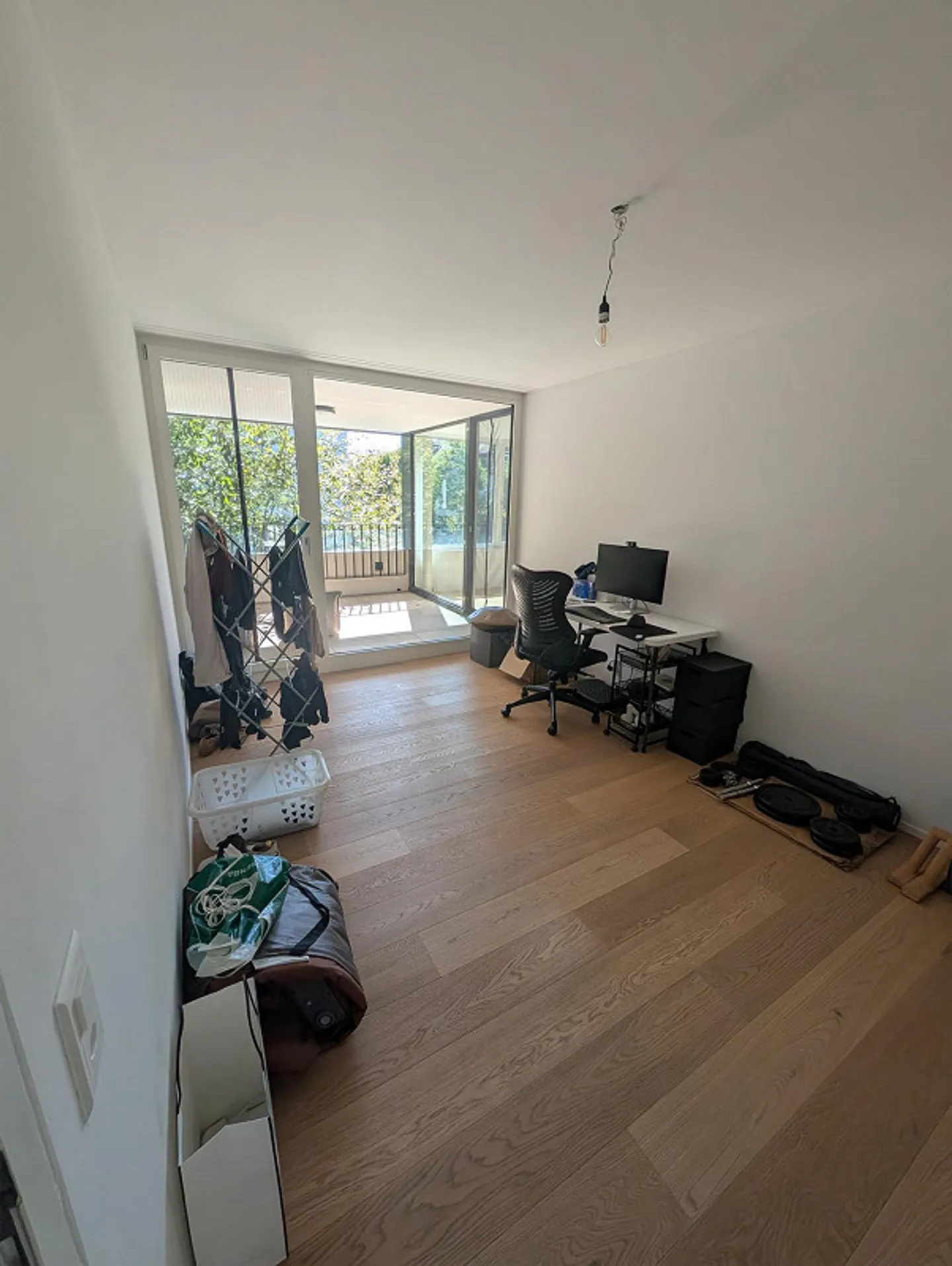Bright 3.5-room apartment with balcony & own washing tower, near the lake - Photo 5 of 15