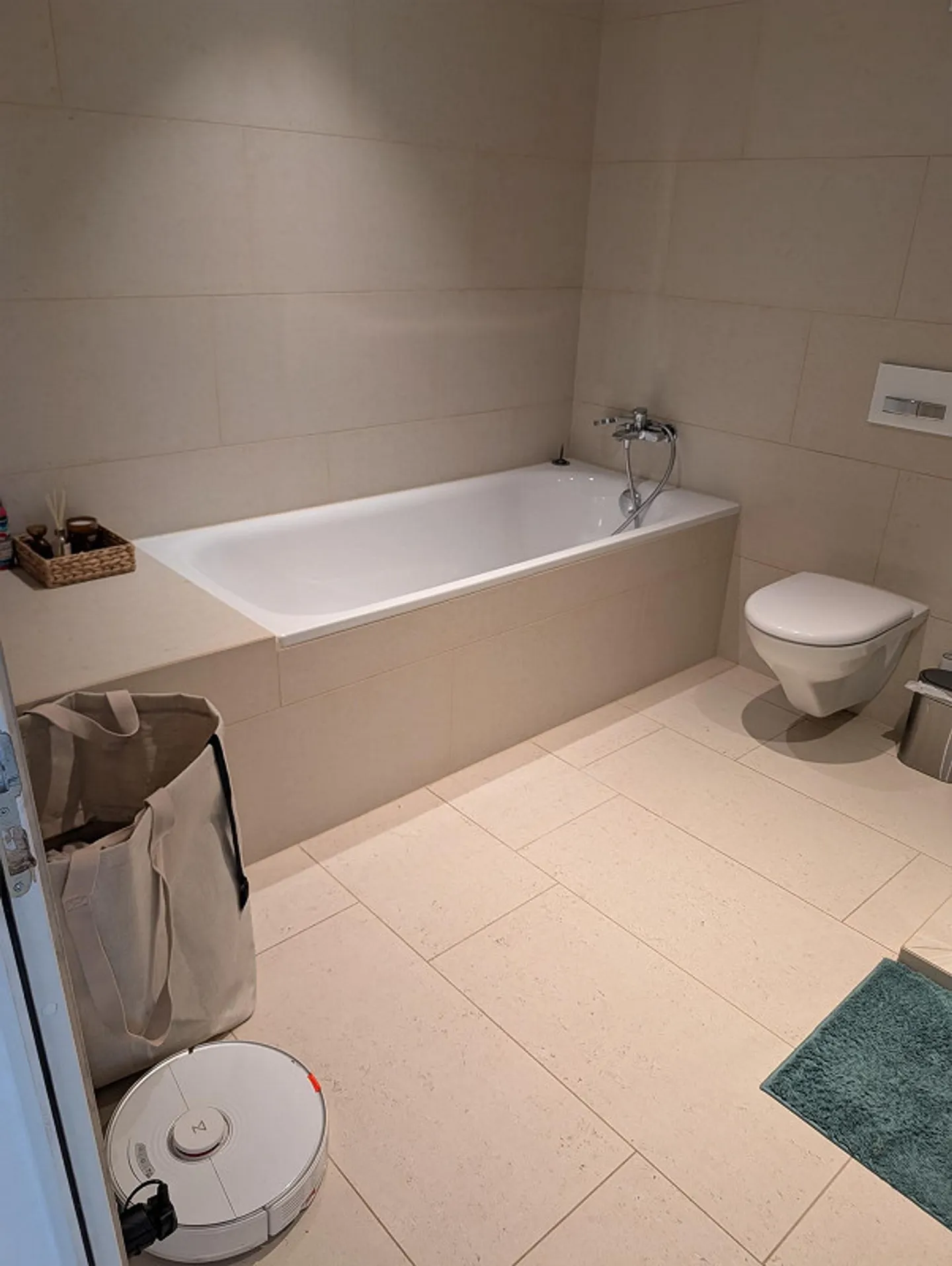Bright 3.5-room apartment with balcony & own washing tower, near the lake - Photo 10 of 15