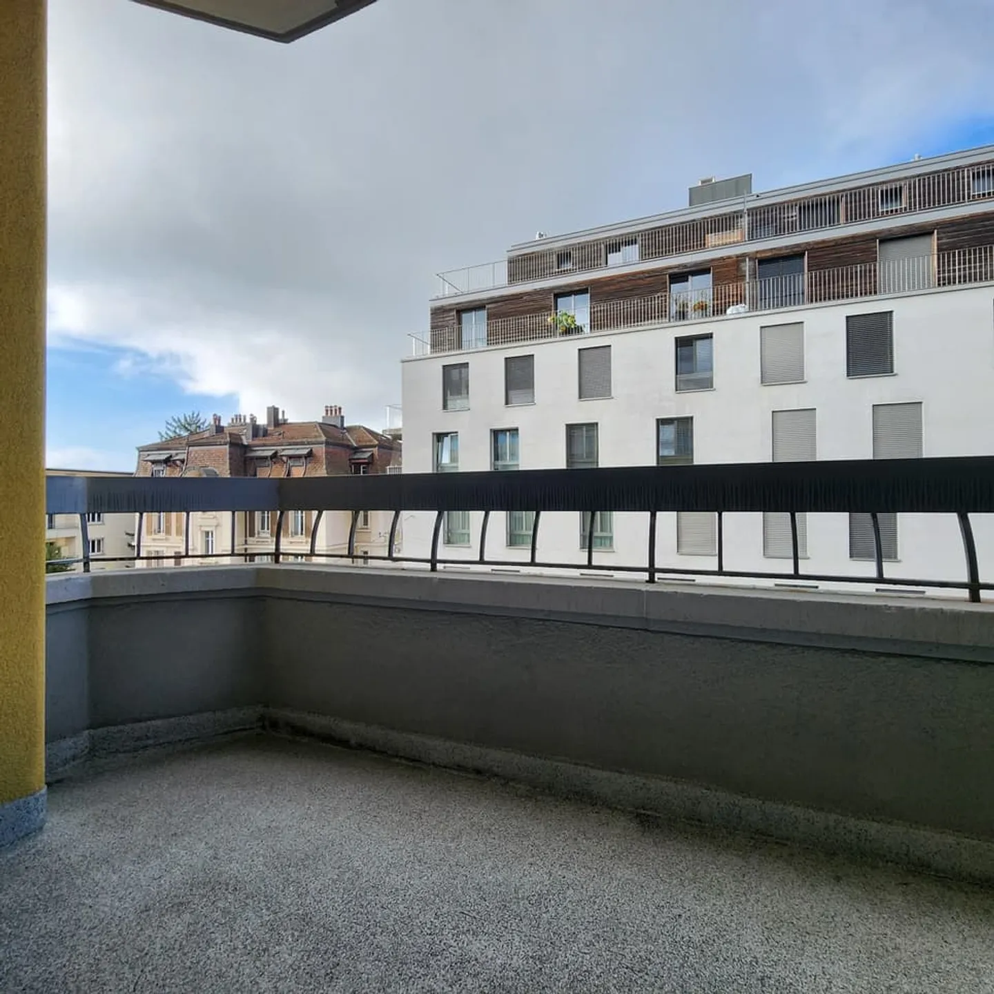 Grand appartement de 2,5 pièces - Photo 7 sur 7