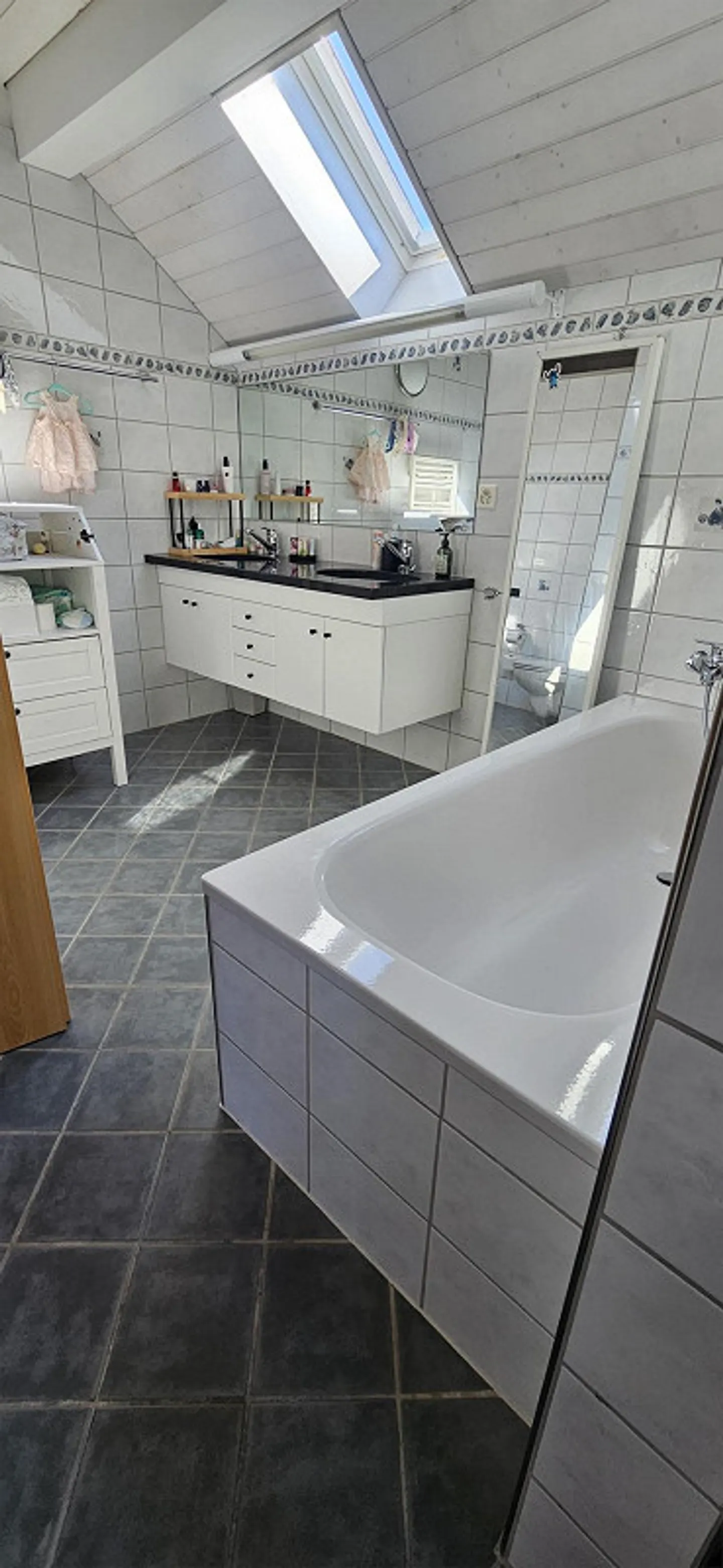 Geräumige 4.5 Zimmer Wohnung - Foto 15 von 16