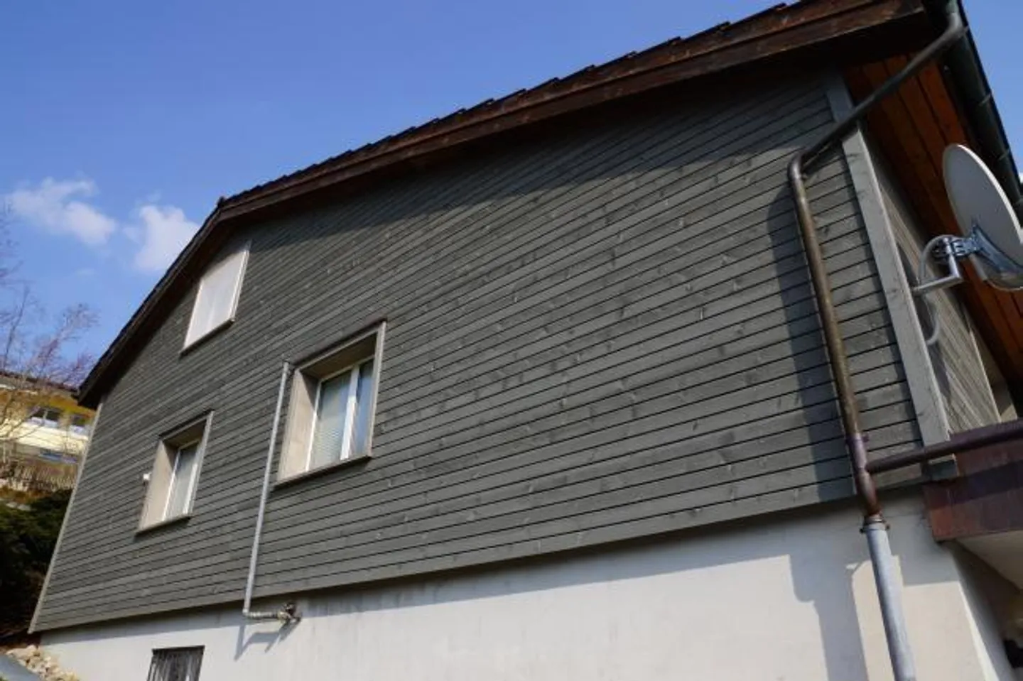 5-room single-family house with 2 garages - Photo 3 of 13