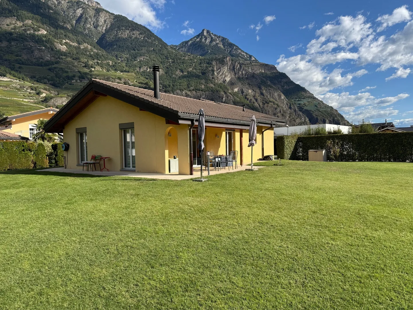 Villa - 4,5 pièces - Terrain 1'200 m2 - EXCLUSIF - Photo 1 sur 13