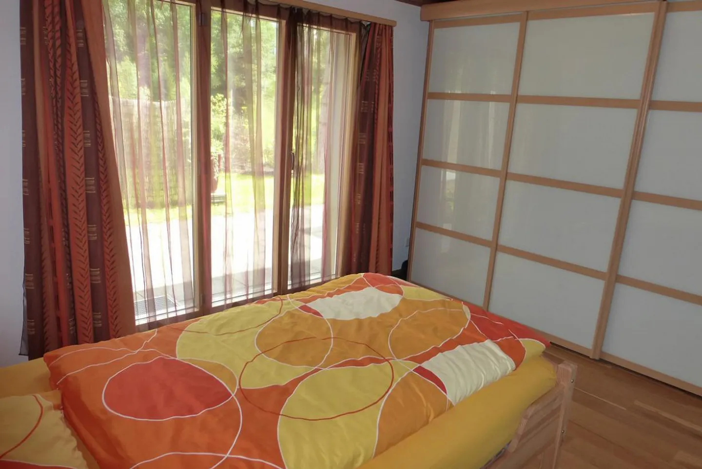 5-room single-family house with 2 garages - Photo 10 of 13