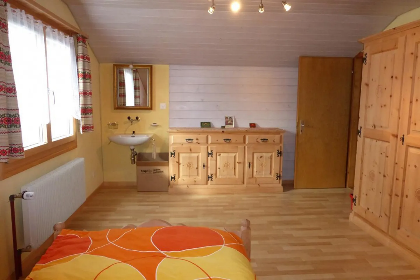 5-room single-family house with 2 garages - Photo 11 of 13