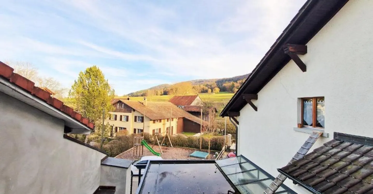 Appartement de 2.5 pièces au 2ème étage à Berlincourt à louer - Foto 6 von 7