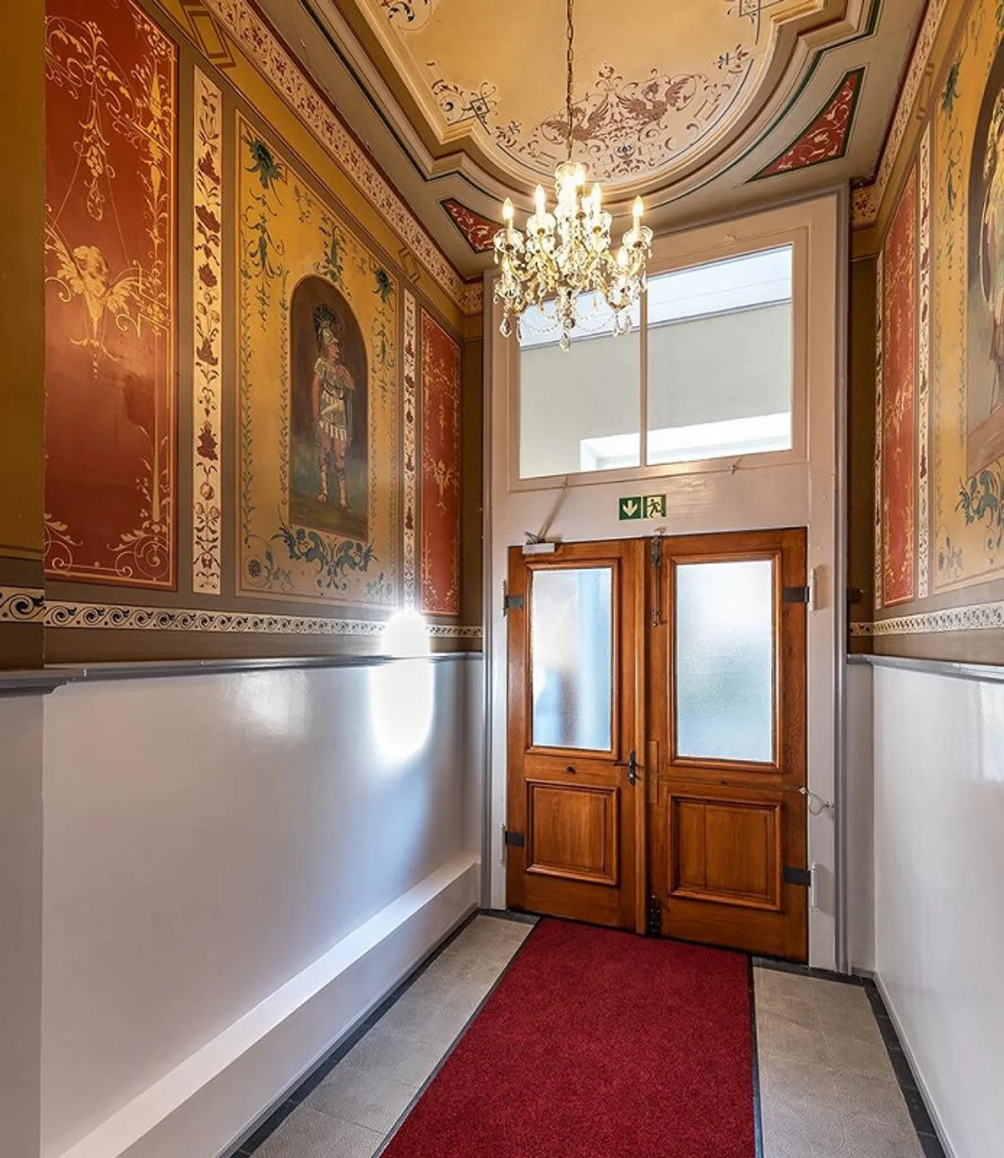 Bellissimo appartamento d'epoca ristrutturato nella migliore posizione della città di Zurigo - Foto 2 di 12