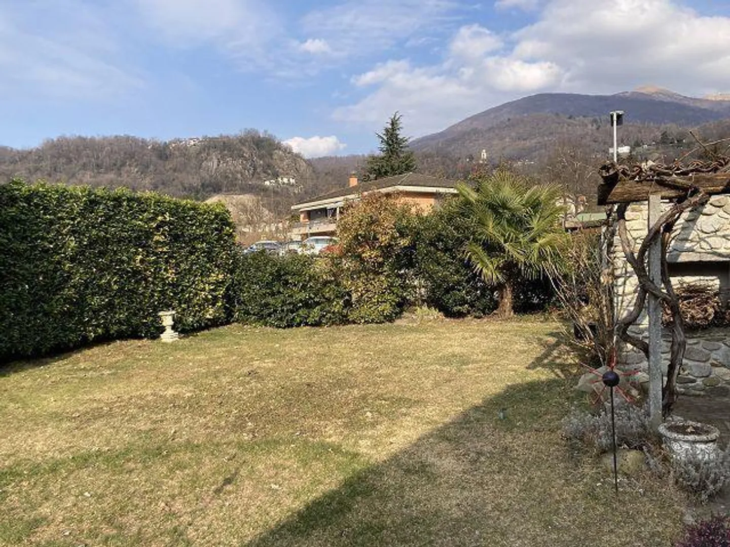 4 1/2-Room Ticino House with Beautiful Garden - Photo 26 of 40