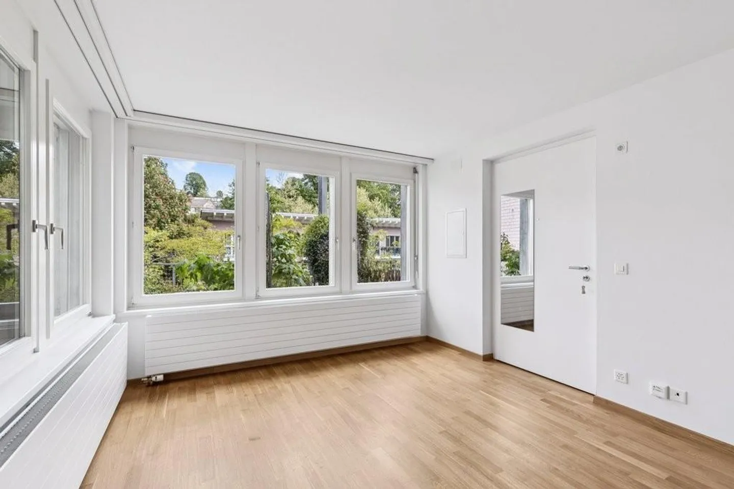 Single apartment with a view of greenery - Photo 5 of 9